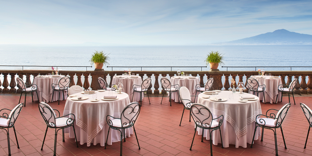 Dining room detail at Terrazza Bosquet